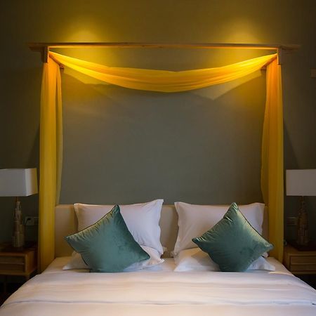 Hotel Seclusion Scenery Of Tangquan Hotspring Nanchino Esterno foto
