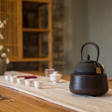 Hotel Seclusion Scenery Of Tangquan Hotspring Nanchino Esterno foto